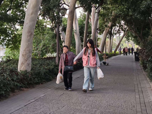 福州市盲协开展“春天计划·2025年福州助残周盲人健步行”活动